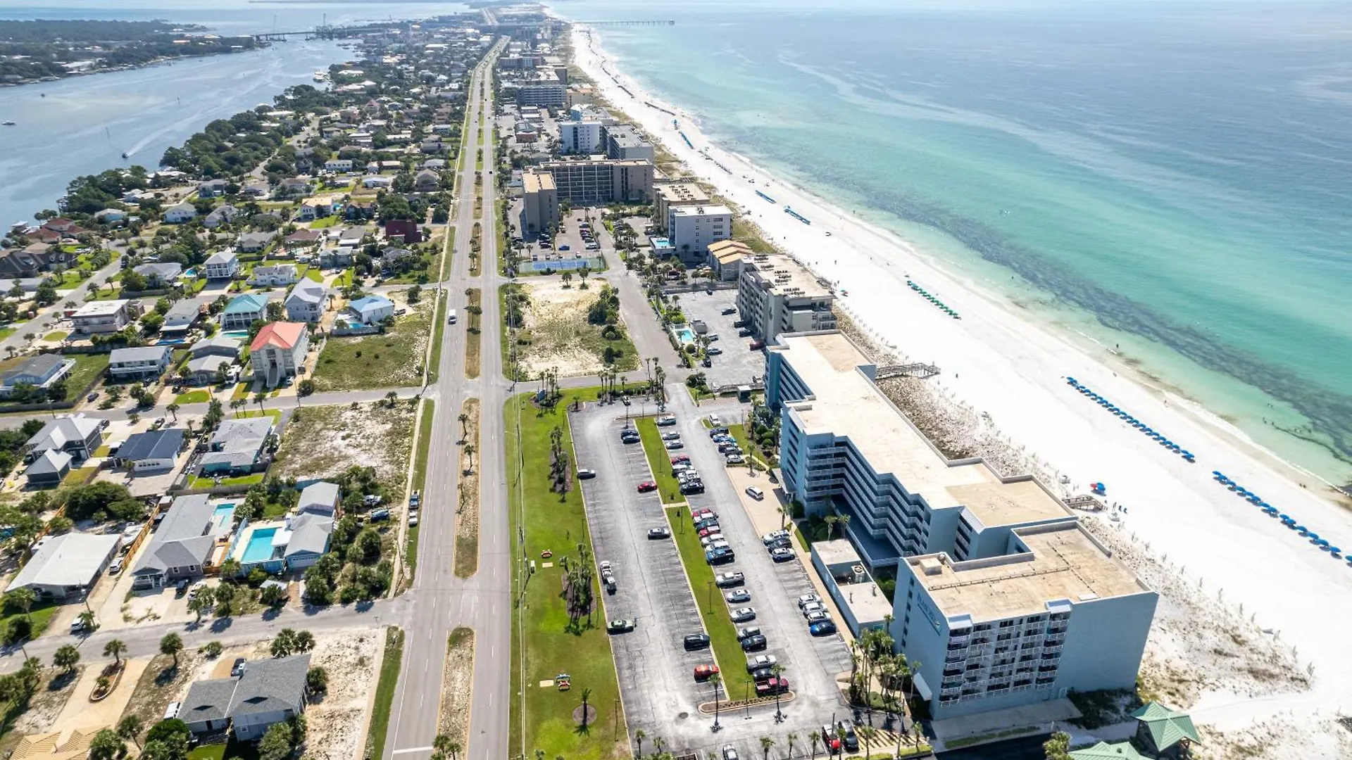 Apartment Shoreline Towers 1084- By Holiday Isle Properties Destin